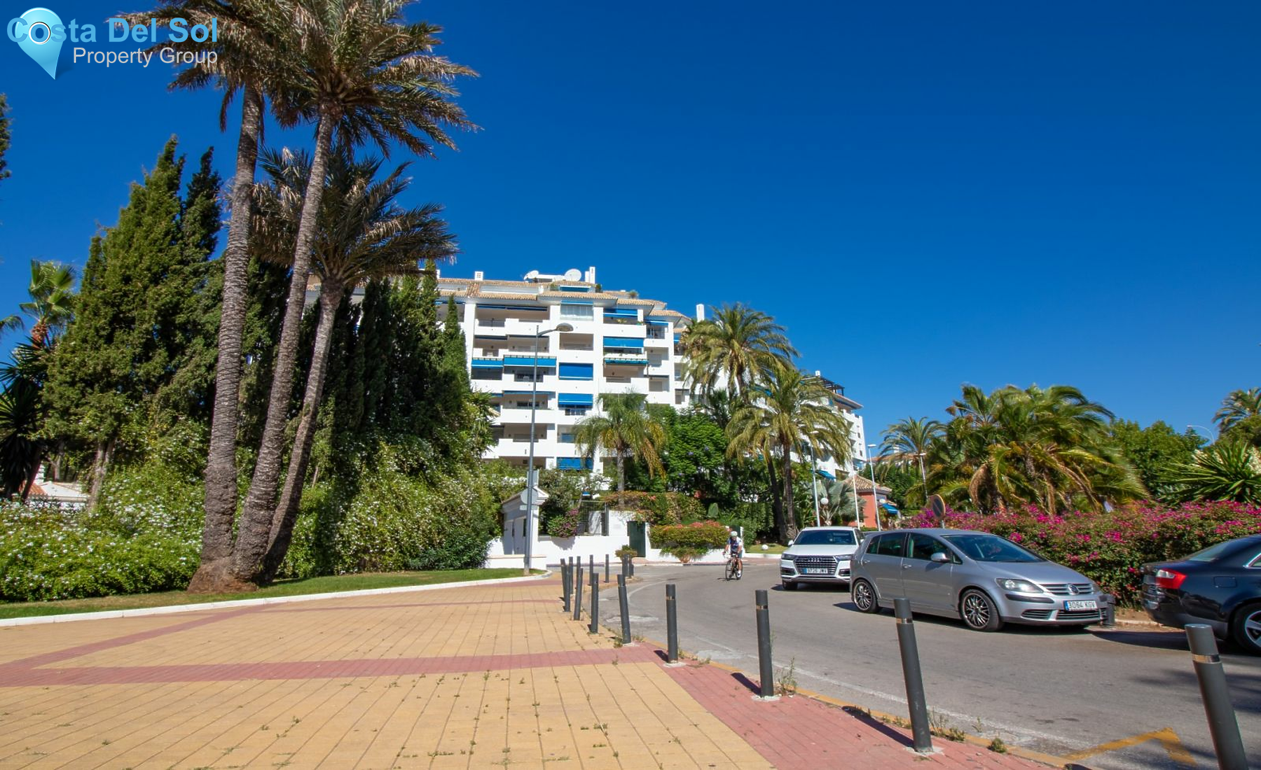 Middle Floor Apartment in Puerto Banús-1470994