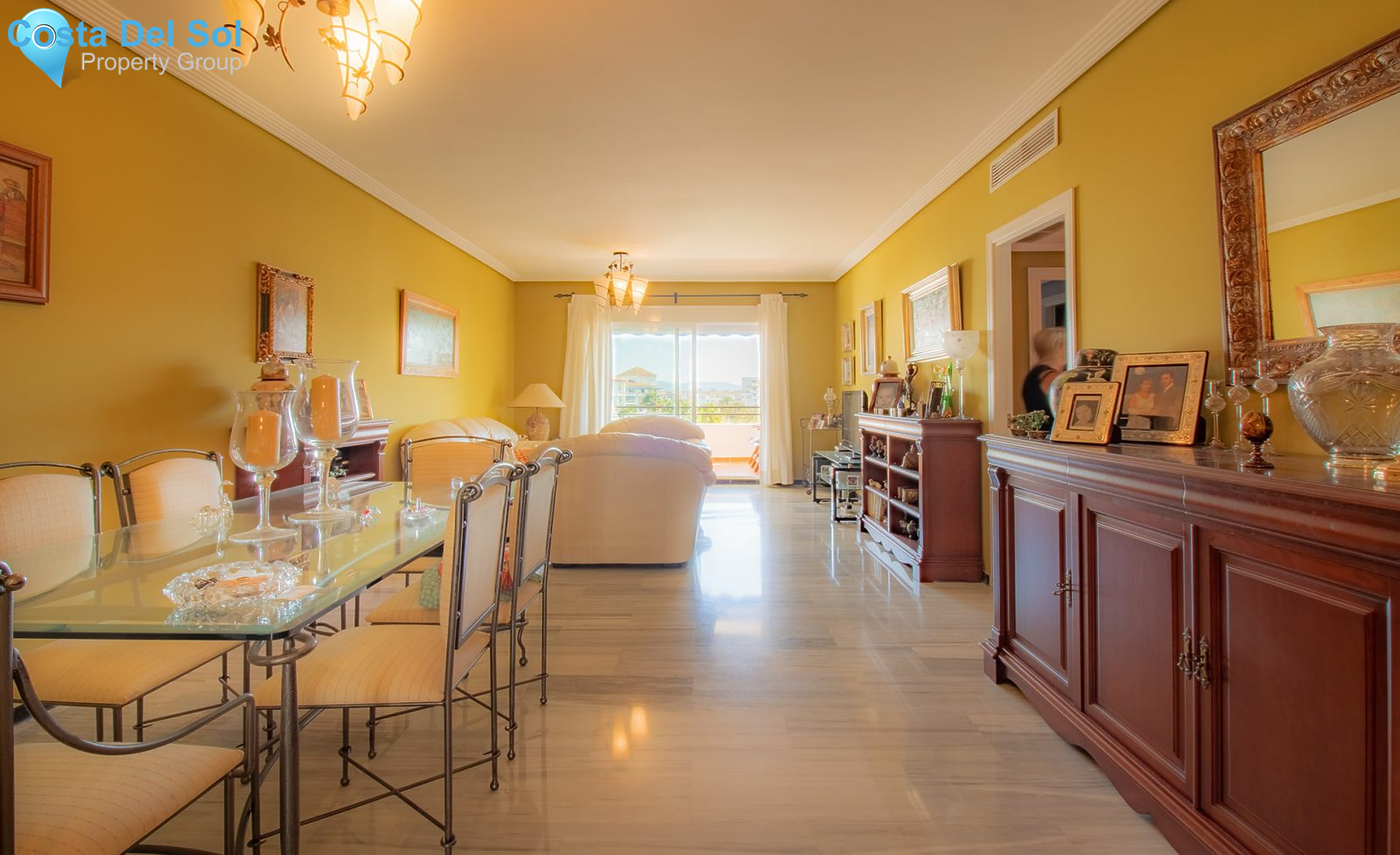 Middle Floor Apartment in Puerto Banús-1470979