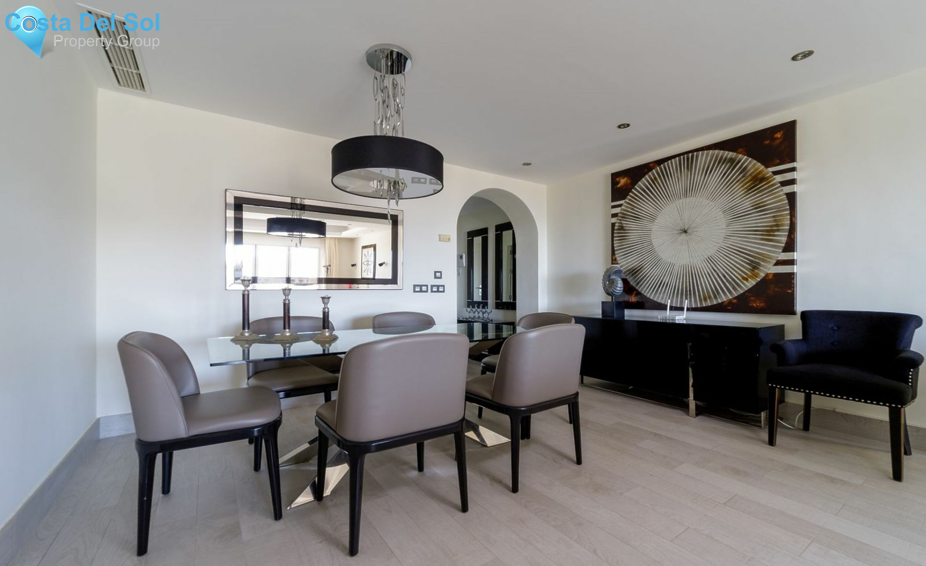 Middle Floor Apartment in Puerto Banús-1482391