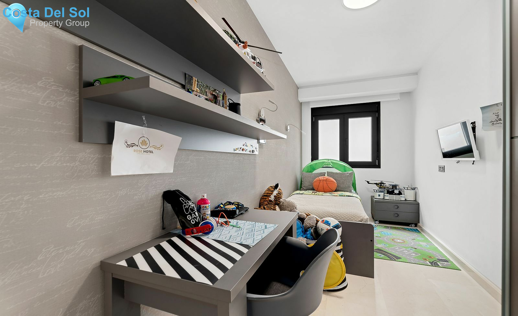 Middle Floor Apartment in Puerto Banús-1496357
