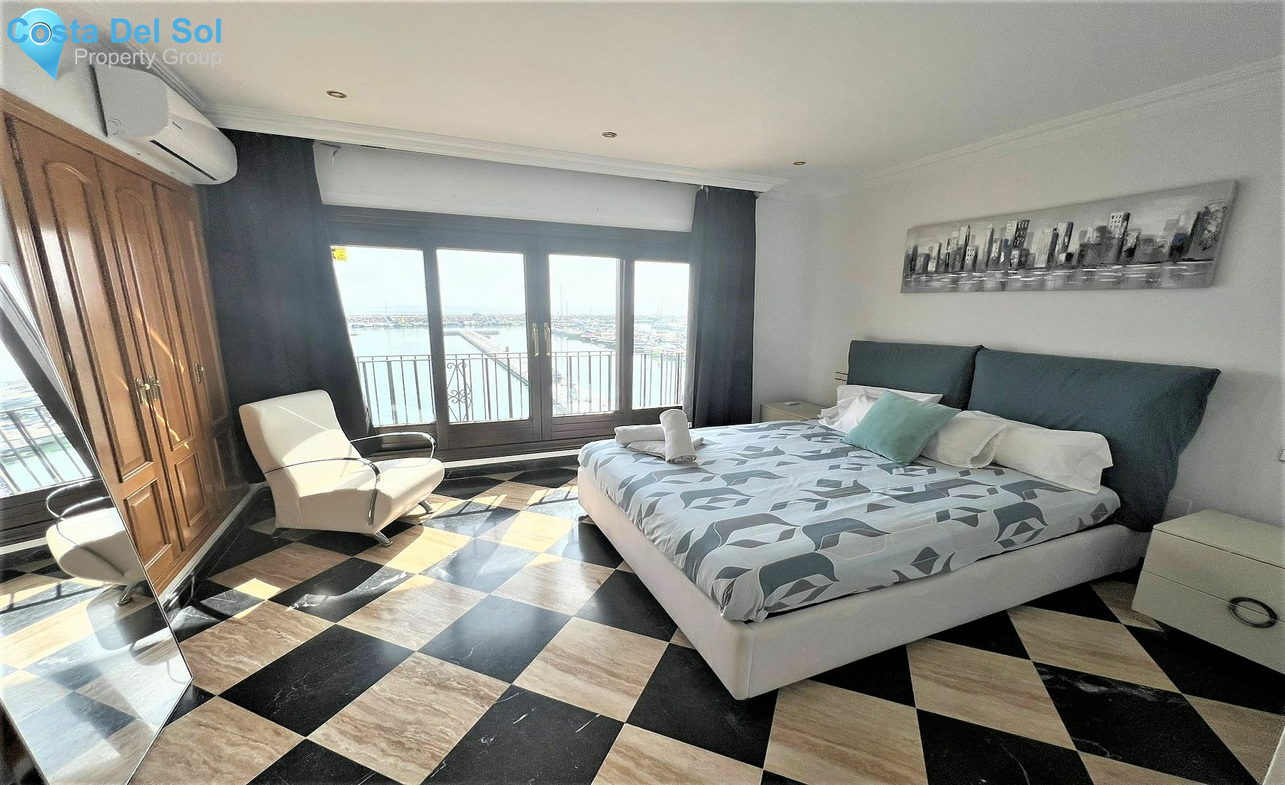 Middle Floor Apartment in Puerto Banús-1496676