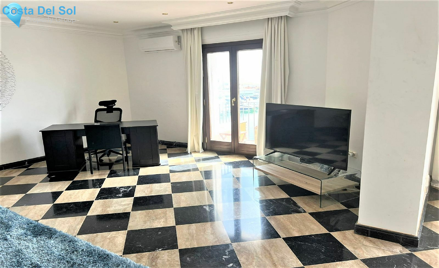 Middle Floor Apartment in Puerto Banús-1496671