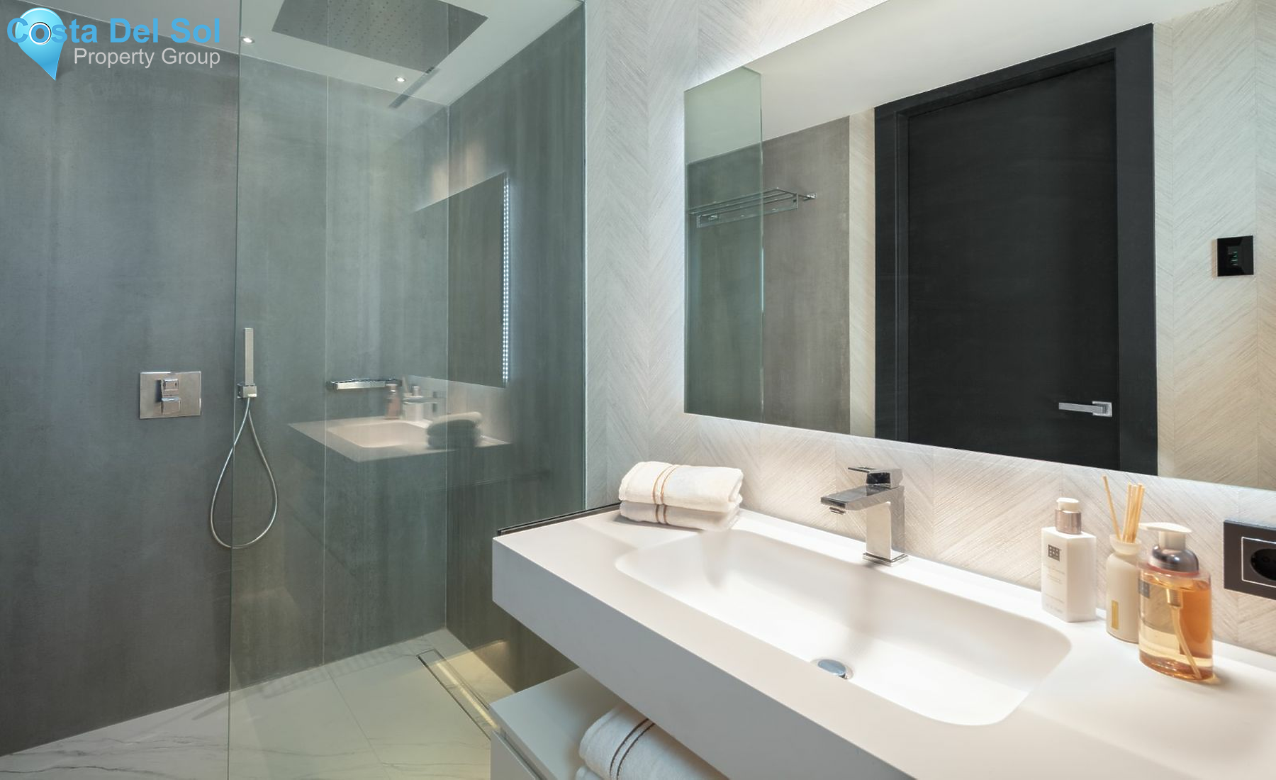 Middle Floor Apartment in Puerto Banús-1535479