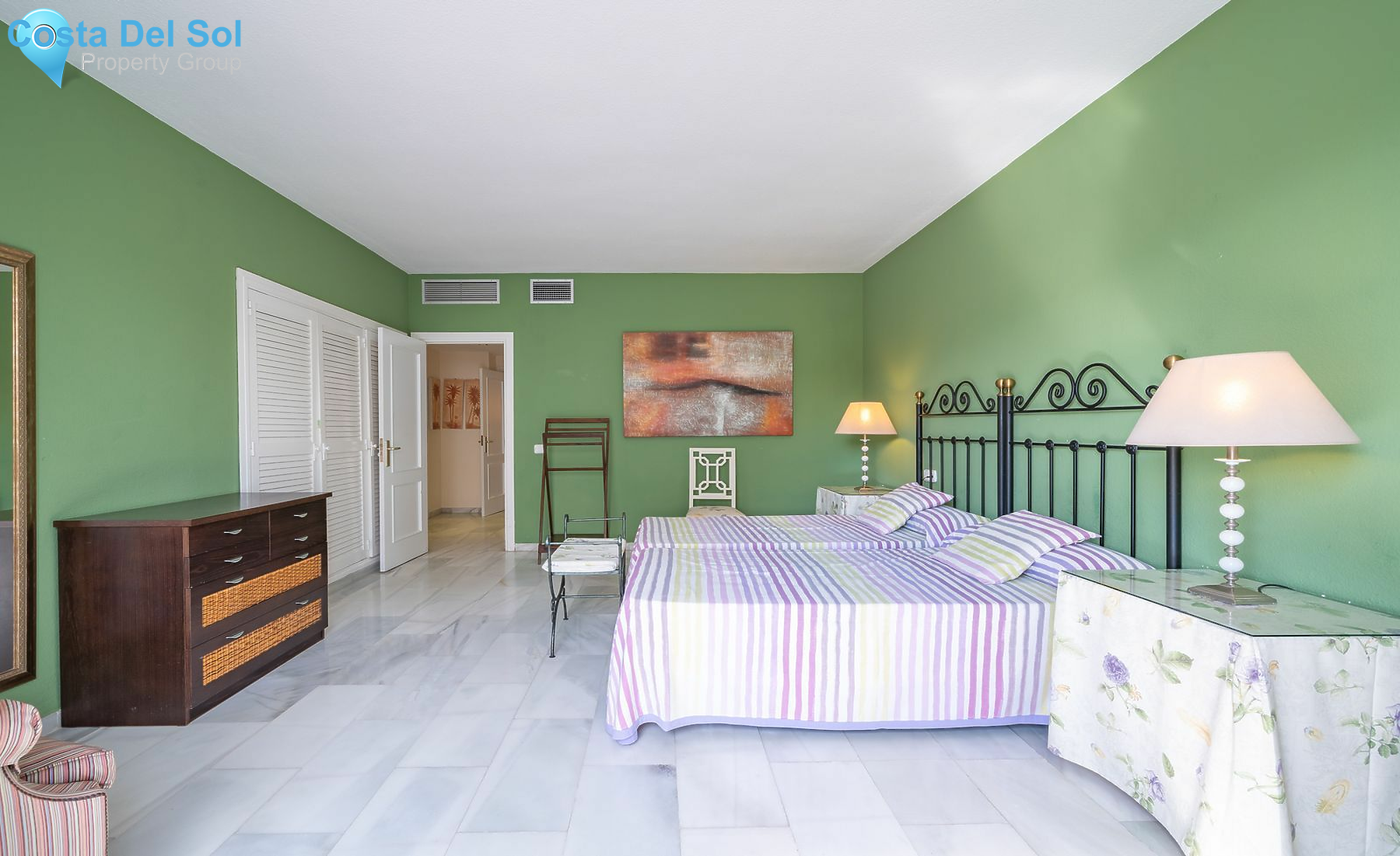 Middle Floor Apartment in Puerto Banús-1545005