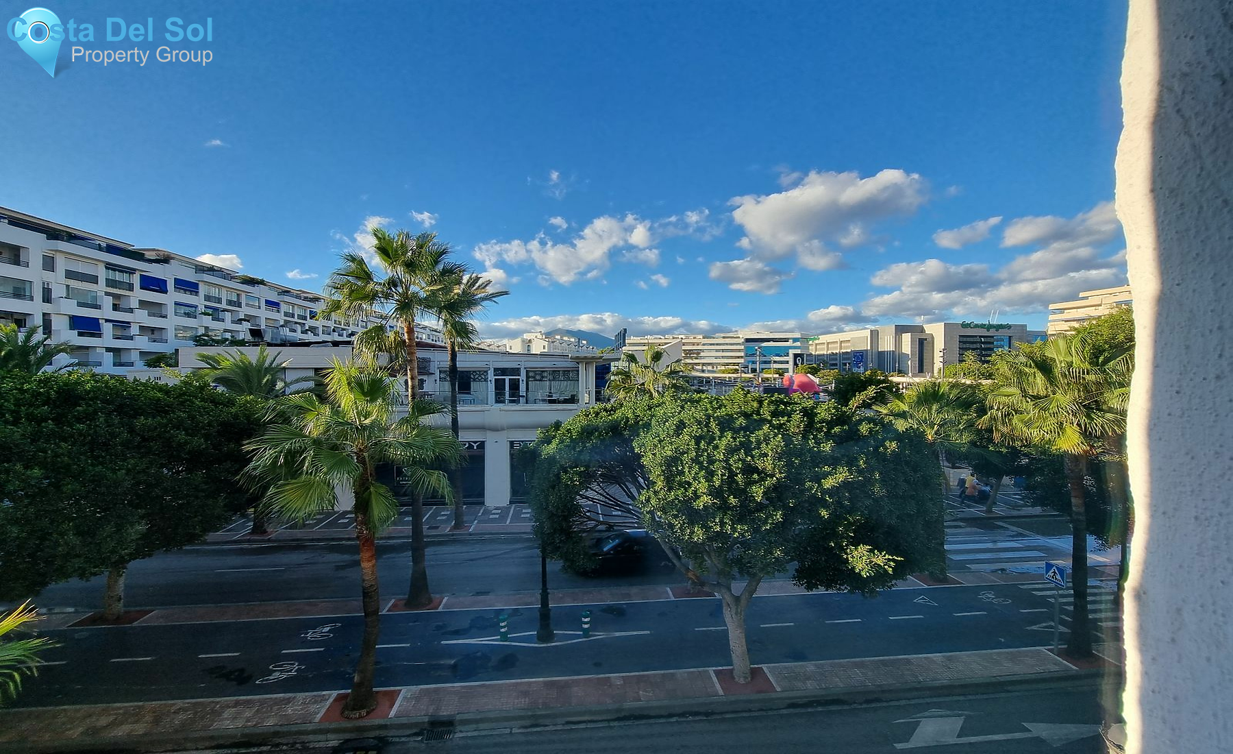 Middle Floor Apartment in Puerto Banús