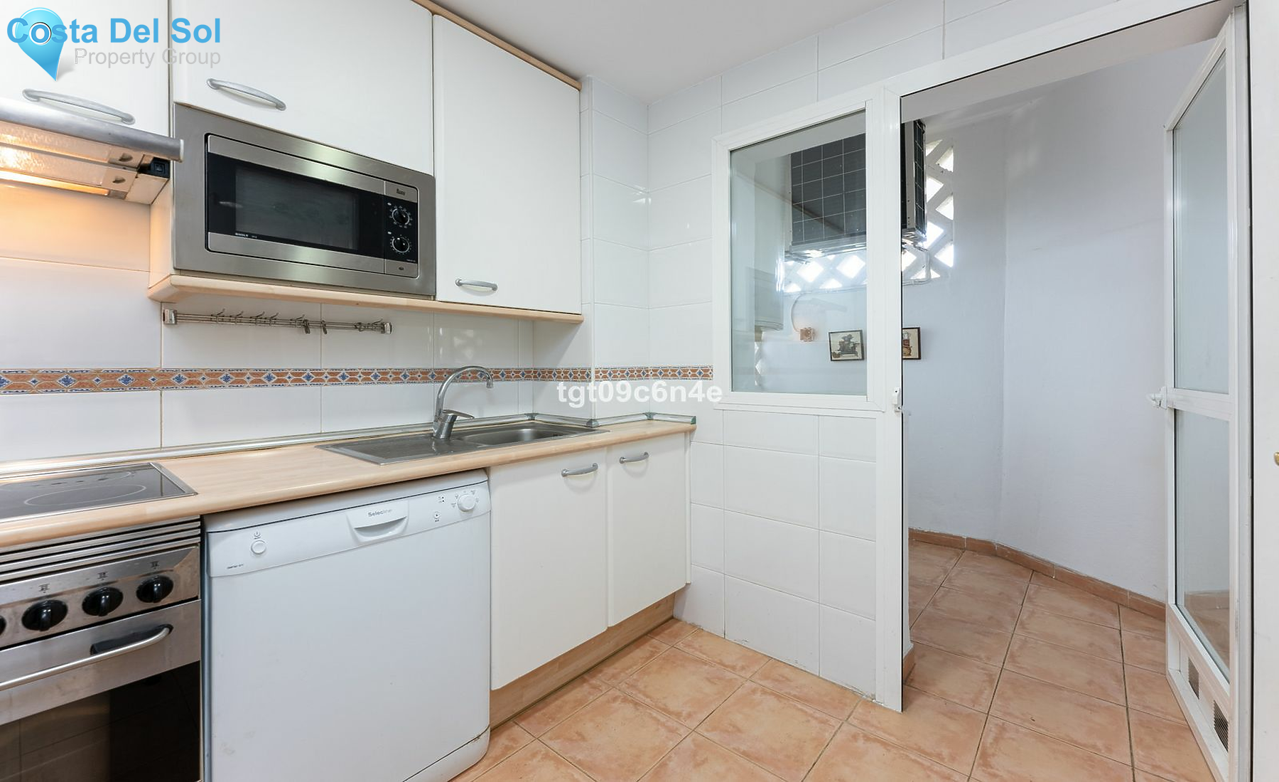 Middle Floor Apartment in Puerto Banús-1550904