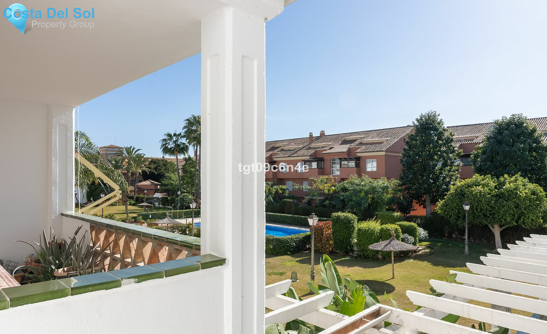 Middle Floor Apartment in Puerto Banús-1550908