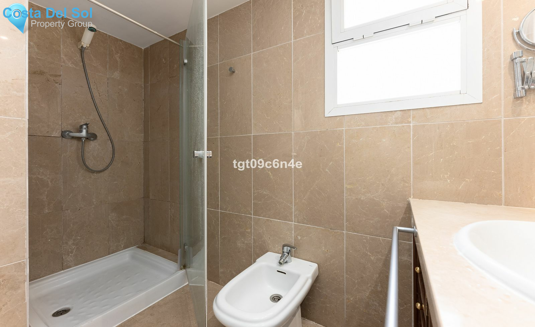 Middle Floor Apartment in Puerto Banús-1550912