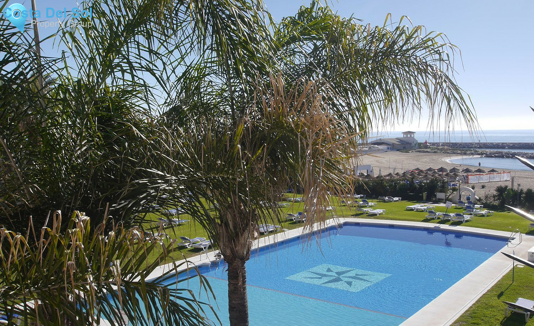 Middle Floor Apartment in Puerto de Cabopino-1272931