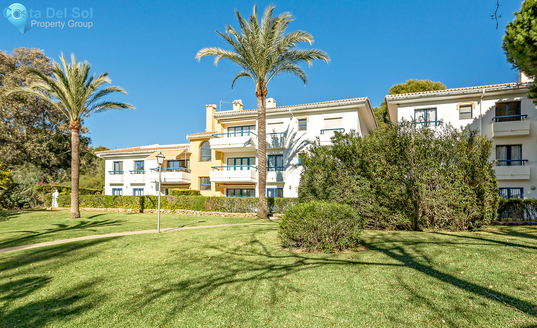 Middle Floor Apartment in Puerto de Cabopino-1324404