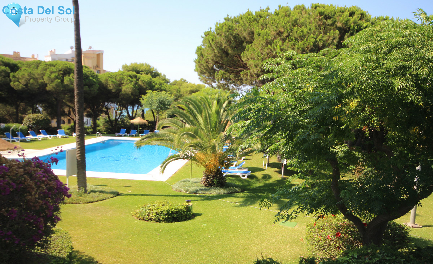 Middle Floor Apartment in Puerto de Cabopino-1347175