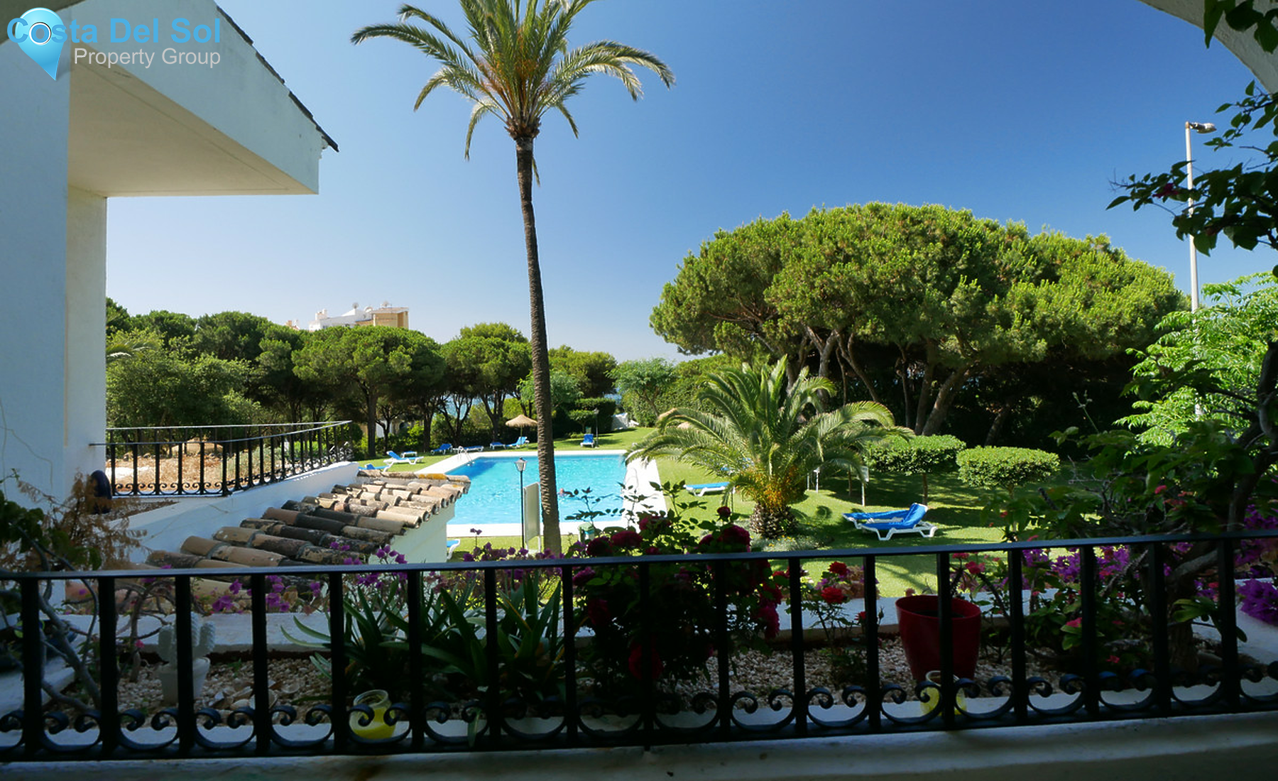 Middle Floor Apartment in Puerto de Cabopino-1347181