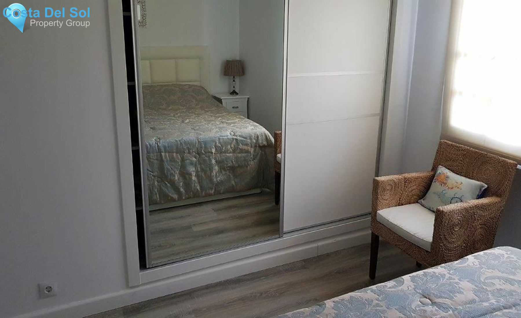 Middle Floor Apartment in Puerto de Cabopino-1136665