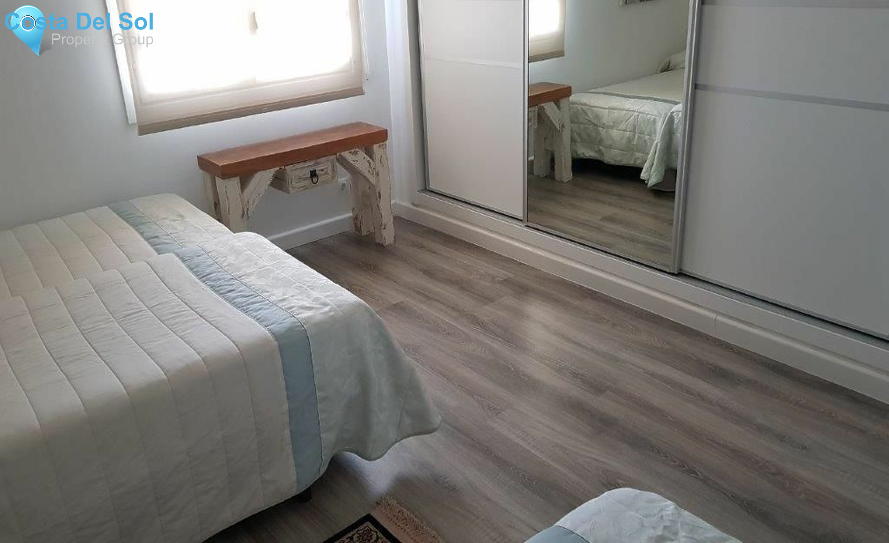 Middle Floor Apartment in Puerto de Cabopino-1136666