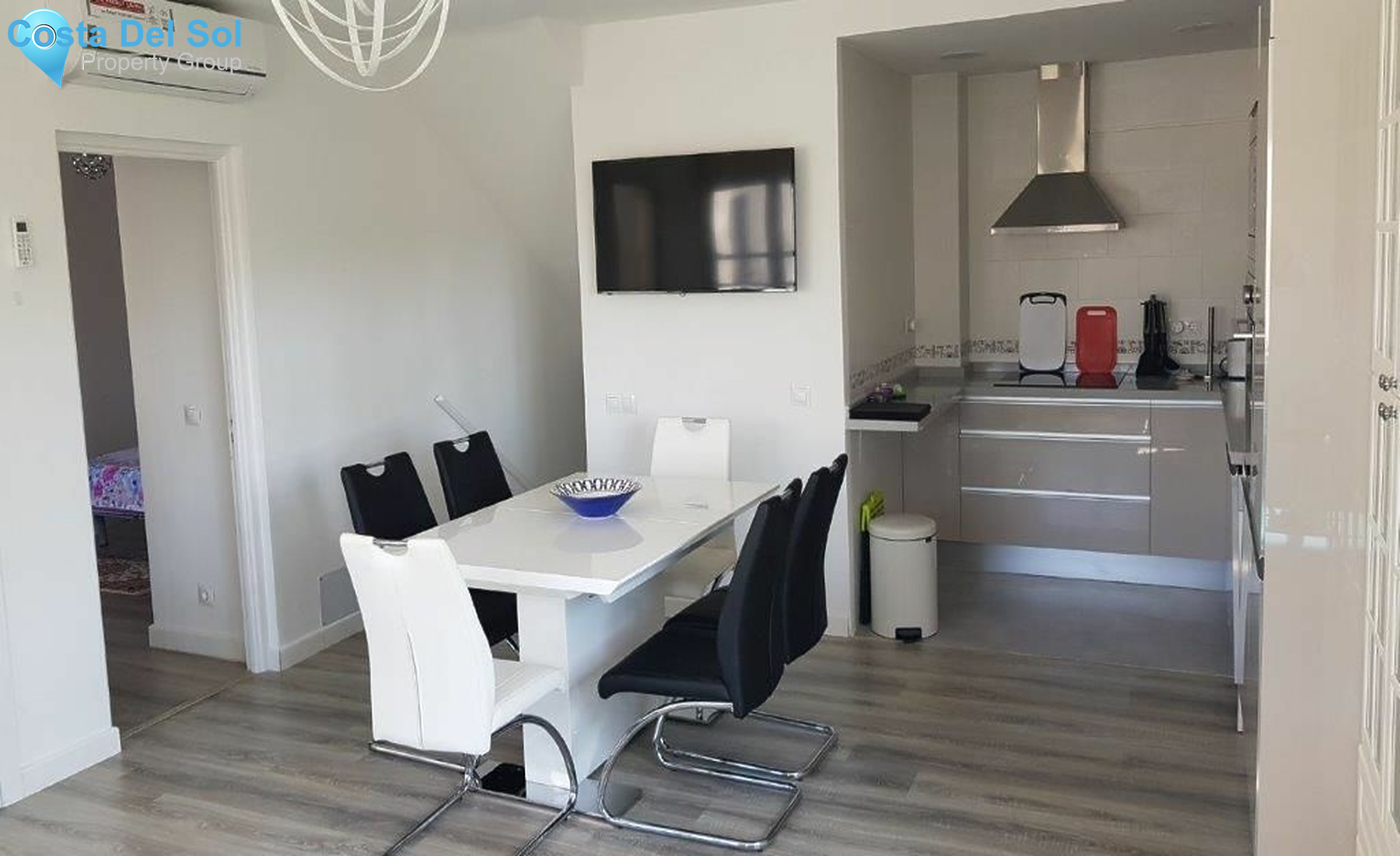 Middle Floor Apartment in Puerto de Cabopino-1136669