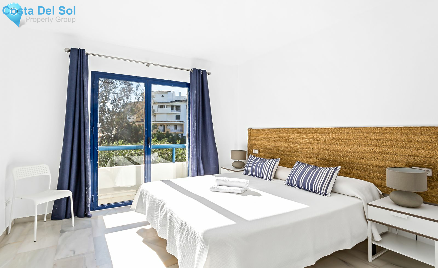 Middle Floor Apartment in Puerto de Cabopino-1206050