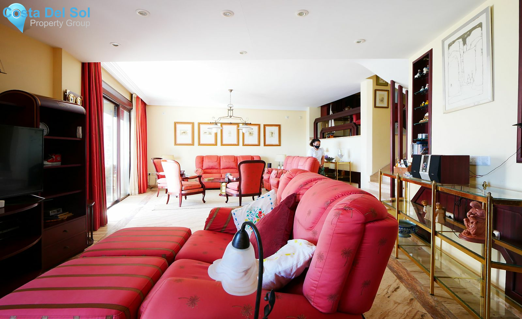 Middle Floor Apartment in Puerto de Cabopino-1212602