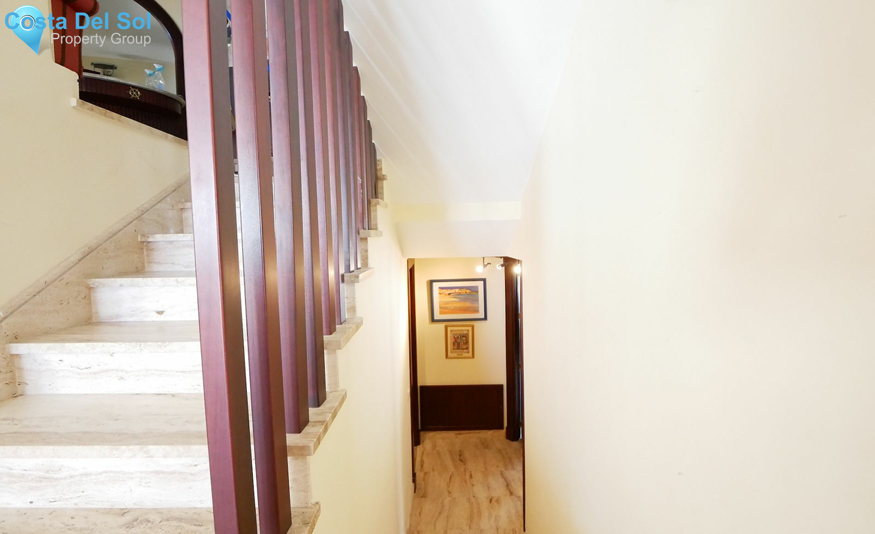 Middle Floor Apartment in Puerto de Cabopino-1212609