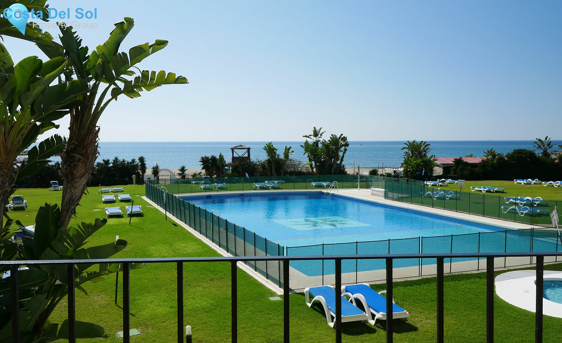 Middle Floor Apartment in Puerto de Cabopino-1212592