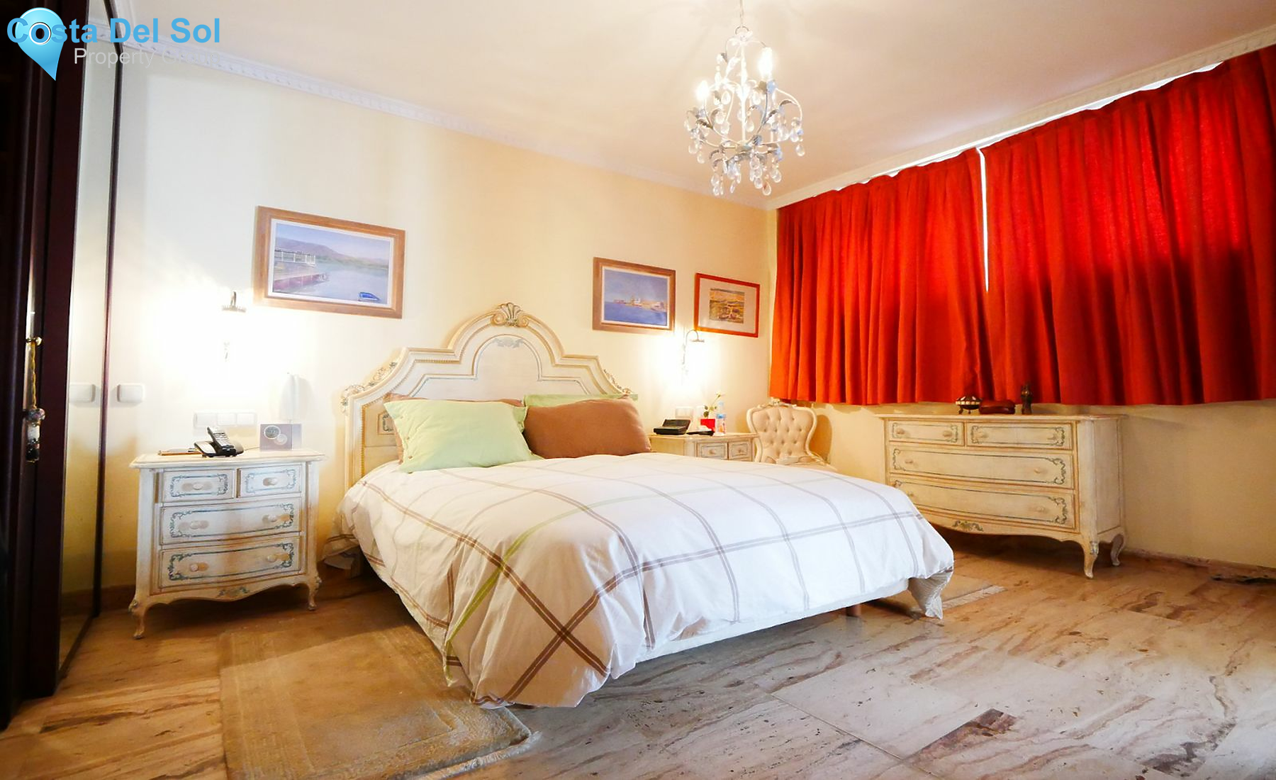 Middle Floor Apartment in Puerto de Cabopino-1229033