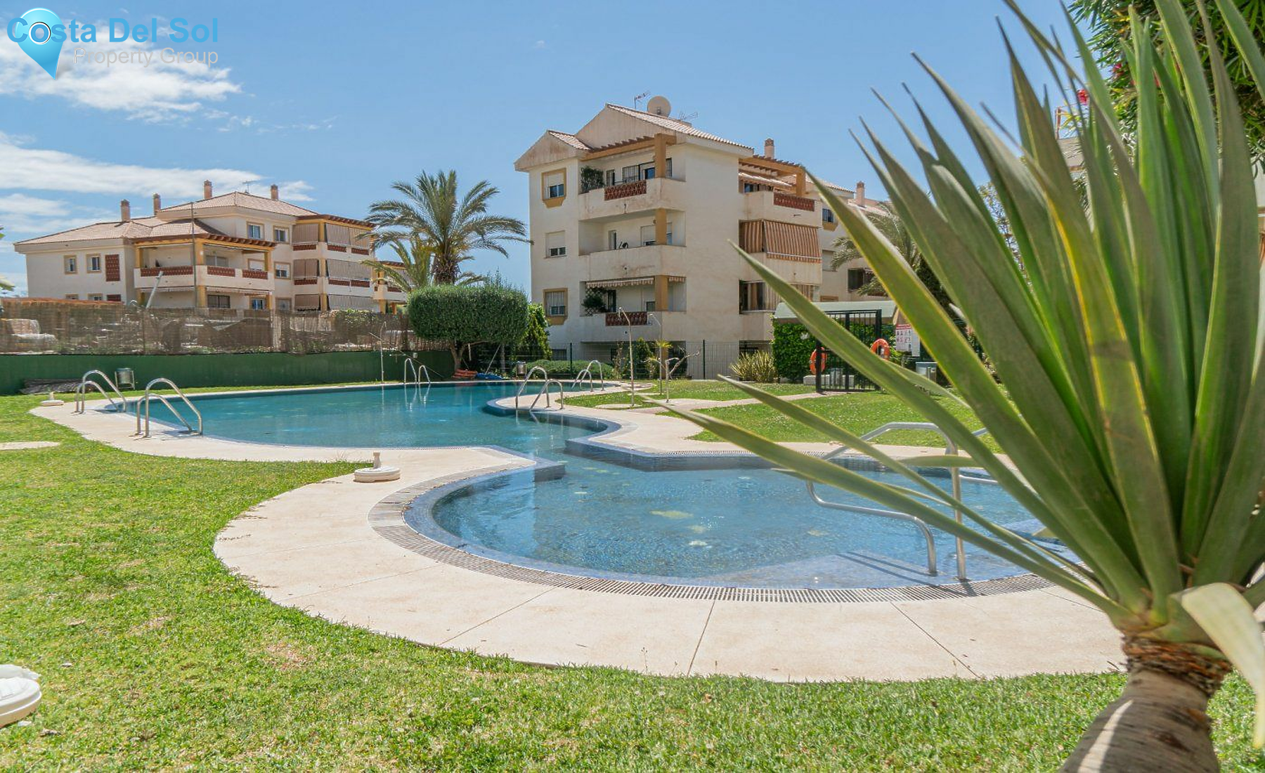 Middle Floor Apartment in Rincón de la Victoria-1494062