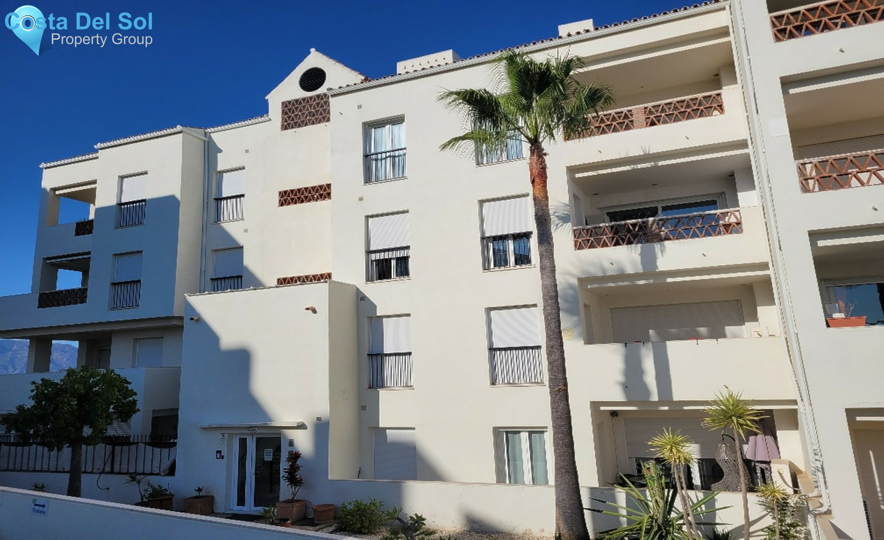 Middle Floor Apartment in Riviera del Sol-1329114