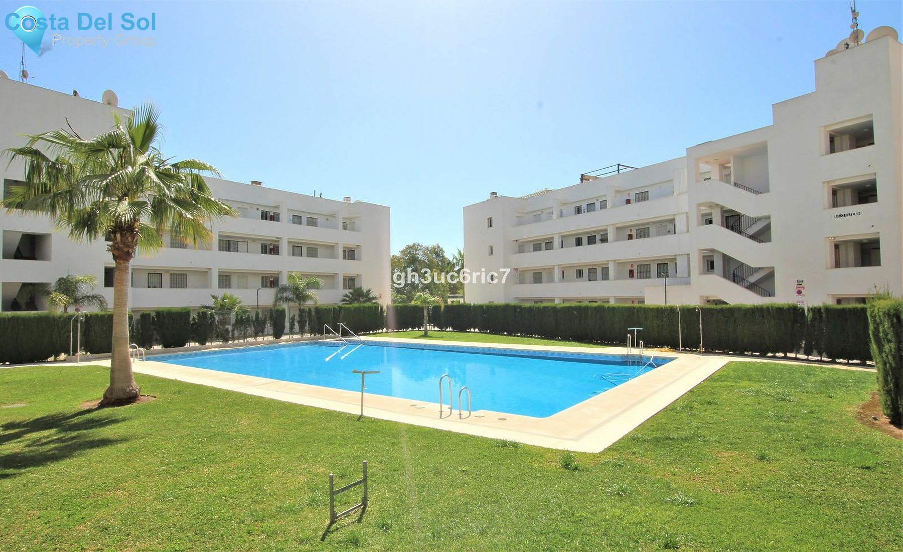 Middle Floor Apartment in Riviera del Sol-1127933