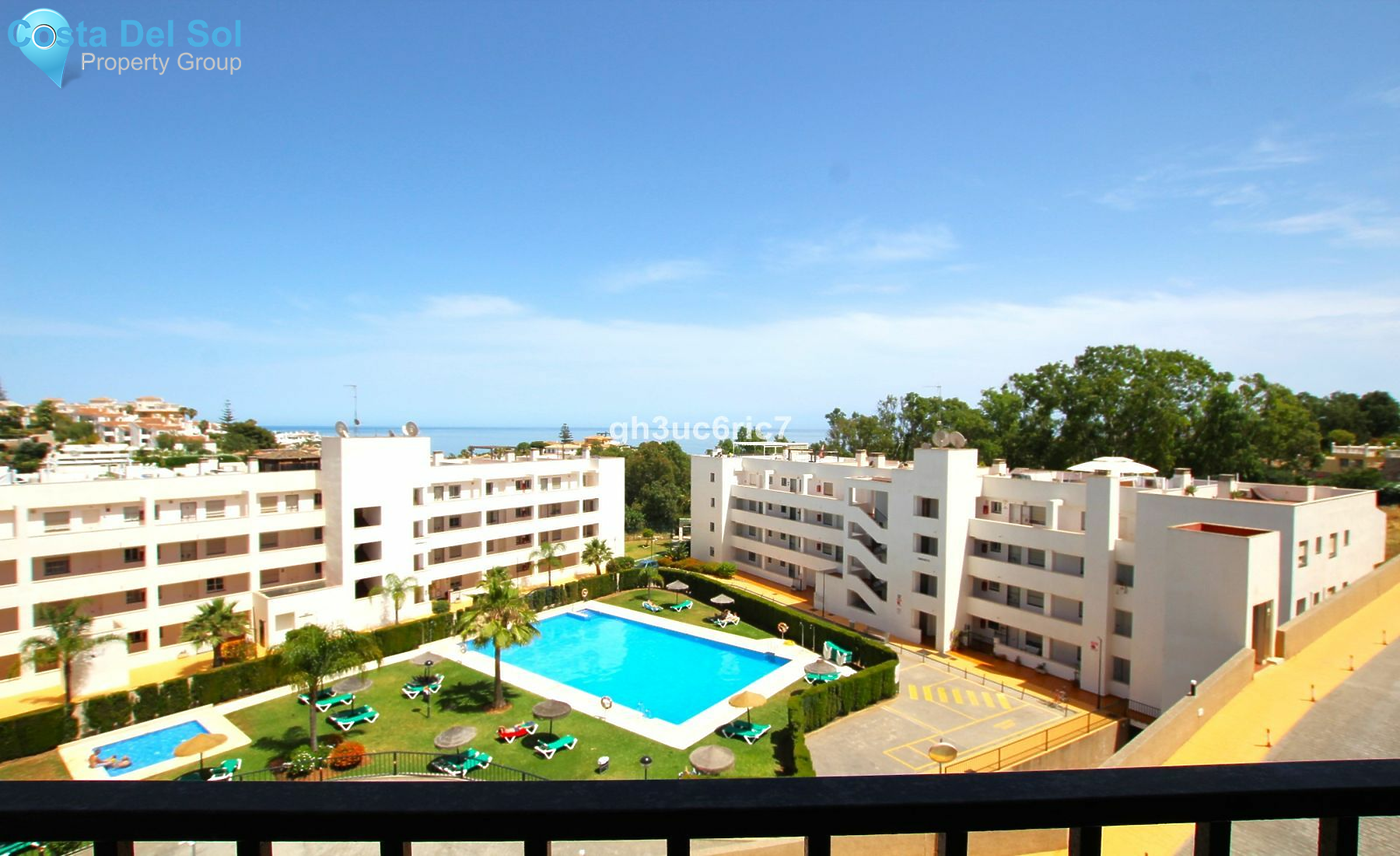 Middle Floor Apartment in Riviera del Sol-1127934