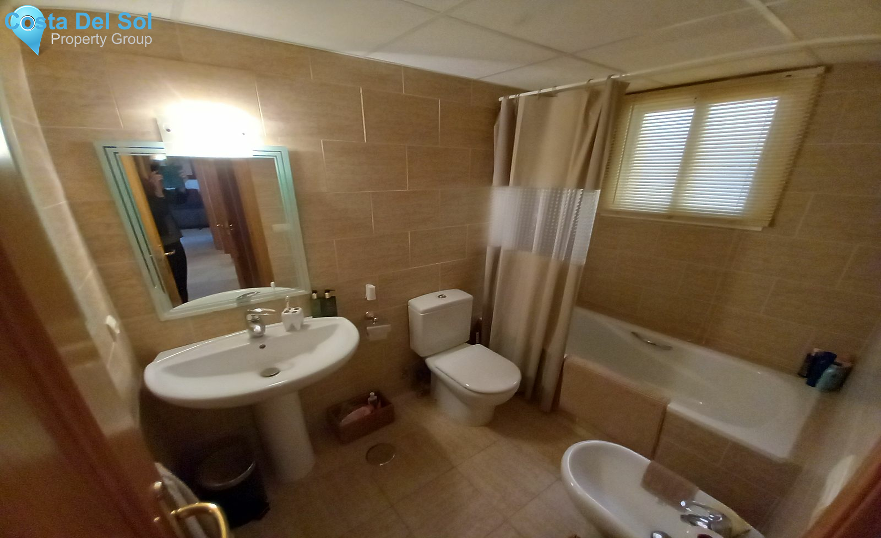 Middle Floor Apartment in Riviera del Sol-1200258