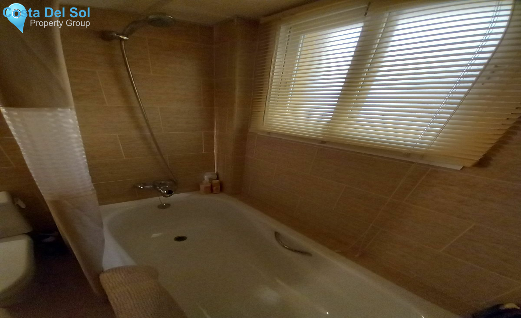 Middle Floor Apartment in Riviera del Sol-1200260