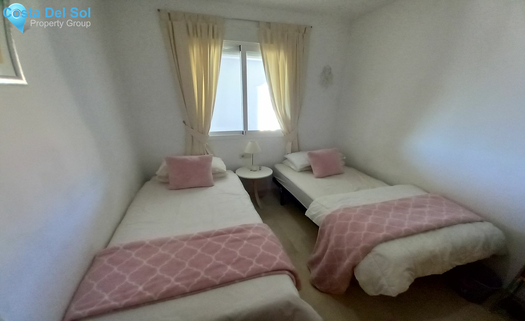 Middle Floor Apartment in Riviera del Sol-1200262