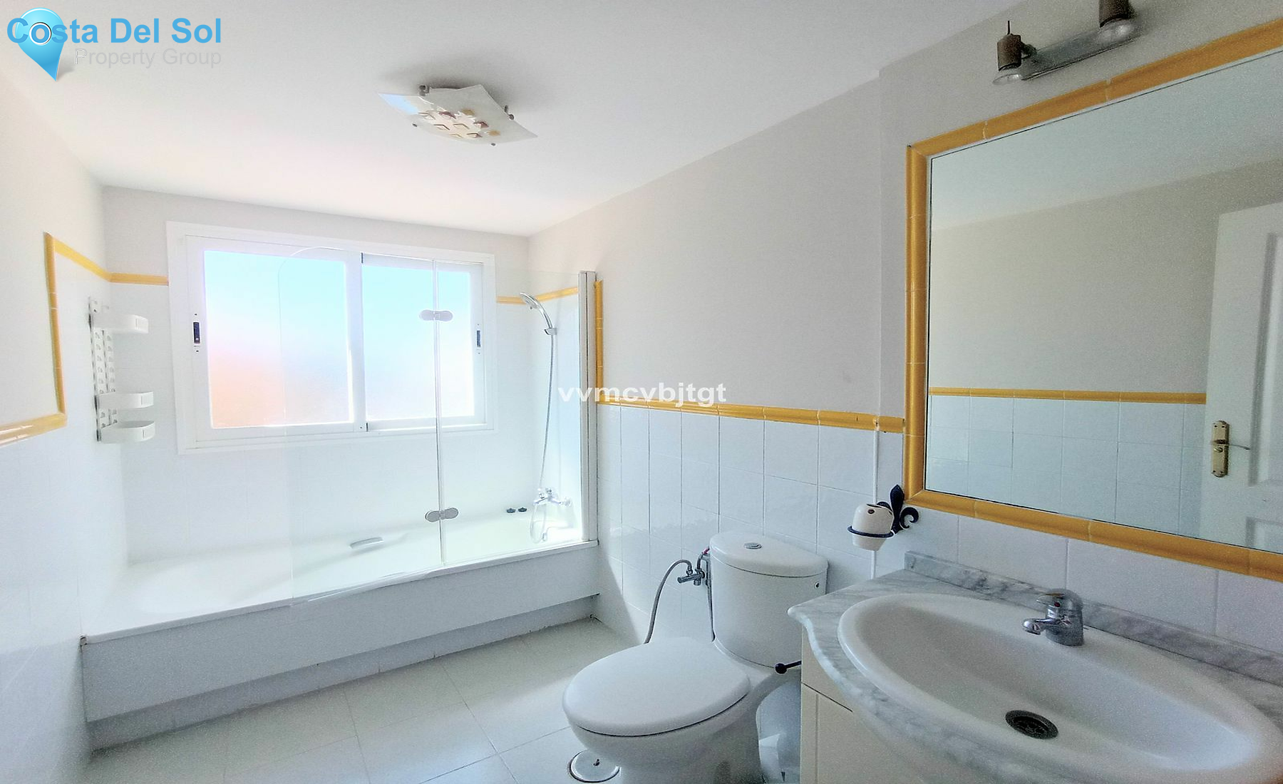 Middle Floor Apartment in Riviera del Sol-1442475