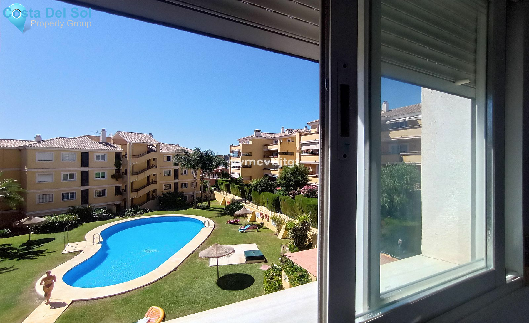 Middle Floor Apartment in Riviera del Sol-1442478