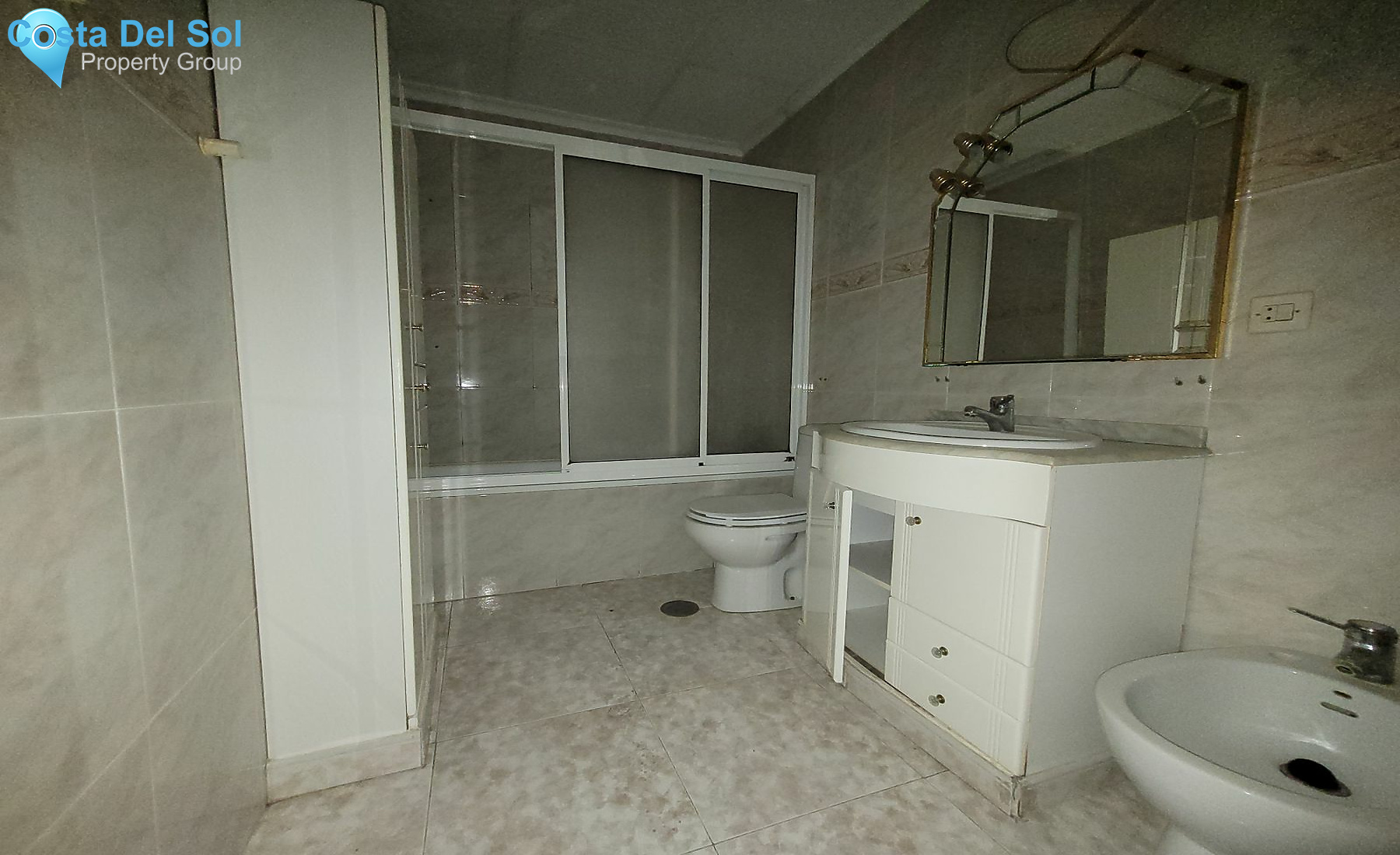 Middle Floor Apartment in Ronda-1450429