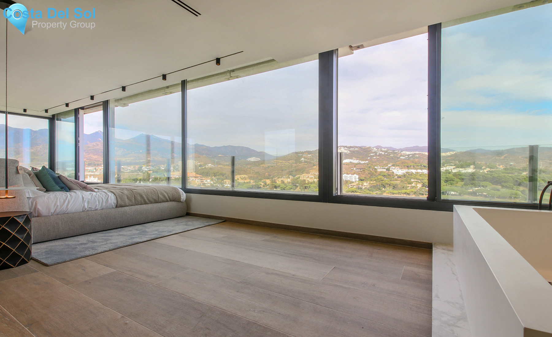 Middle Floor Apartment in Río Real-1327170