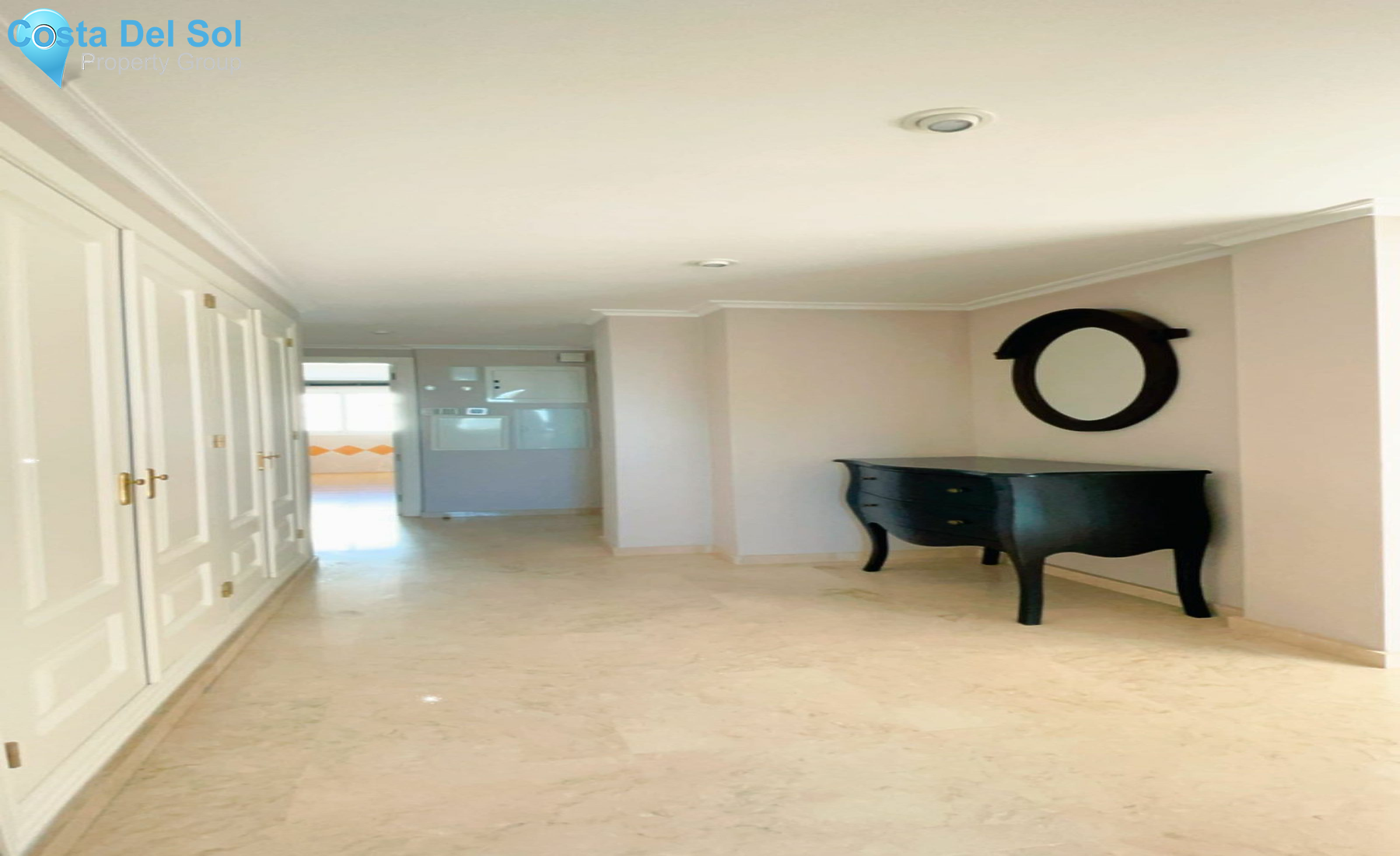 Middle Floor Apartment in Río Real-1146577