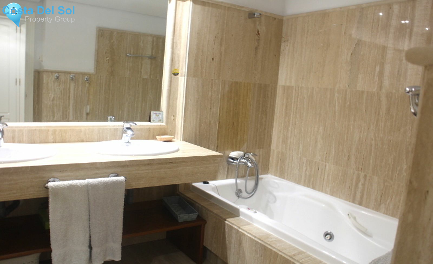 Middle Floor Apartment in Río Real-1146580