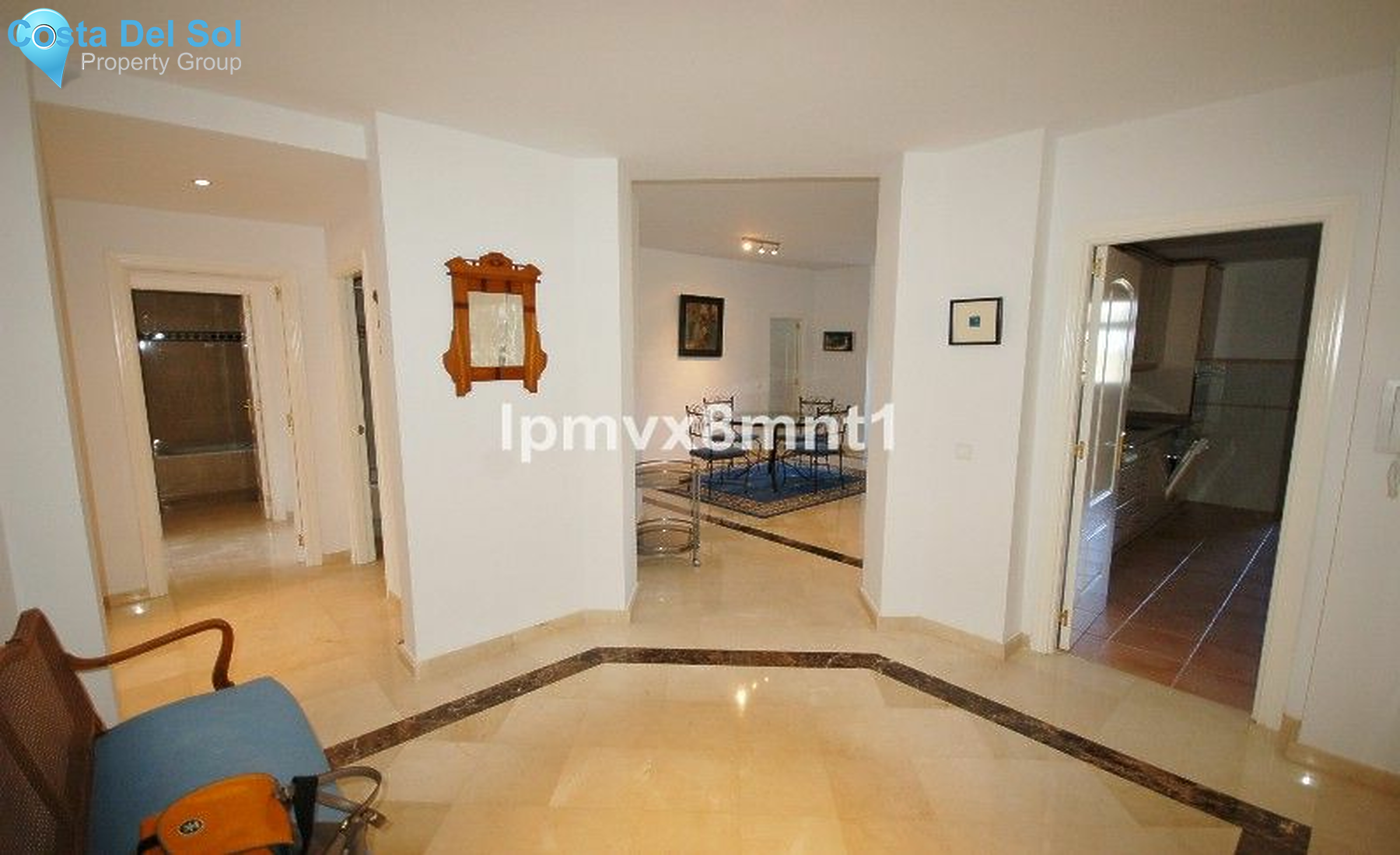 Middle Floor Apartment in Río Real-1205365