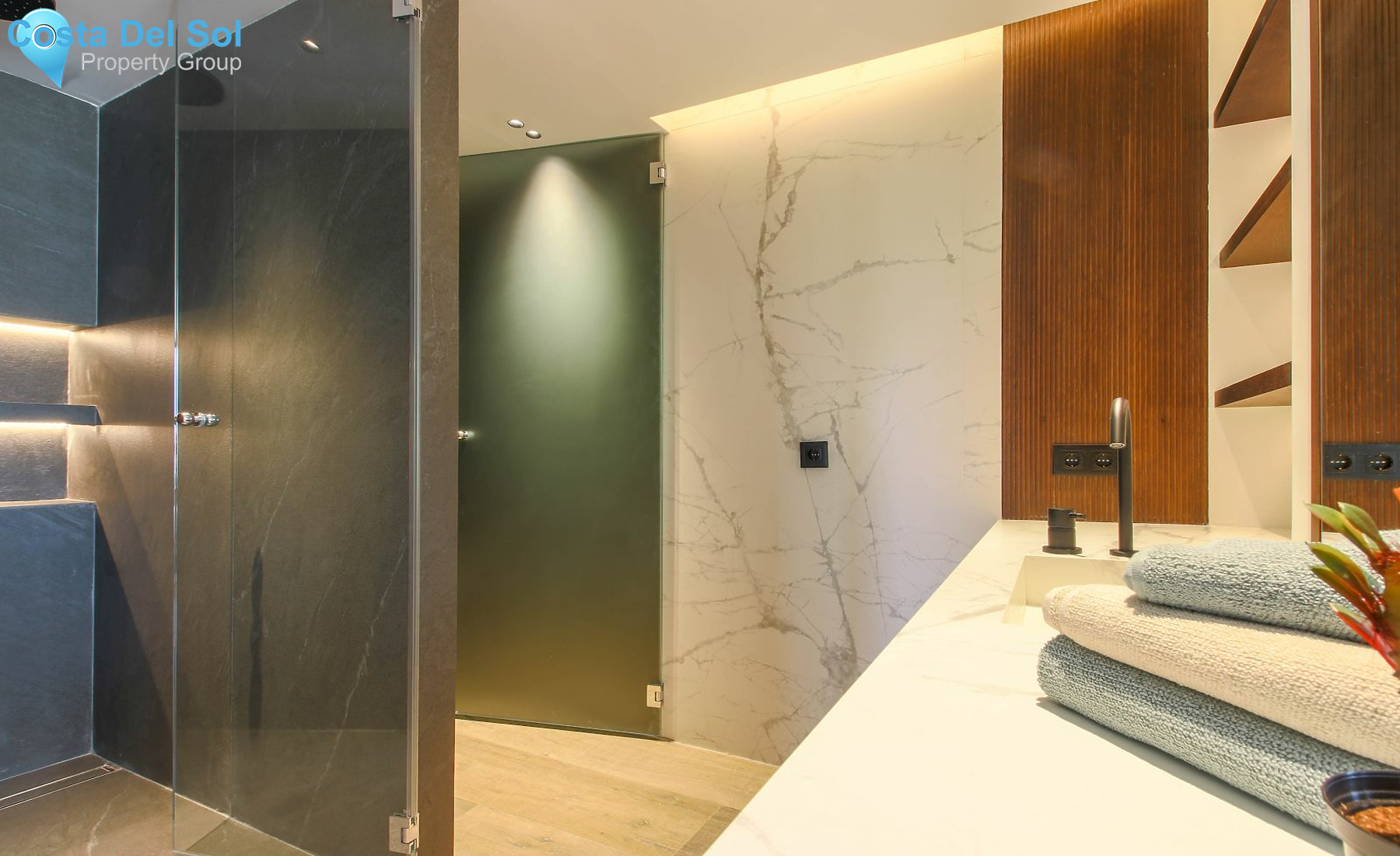 Middle Floor Apartment in Río Real-1211059