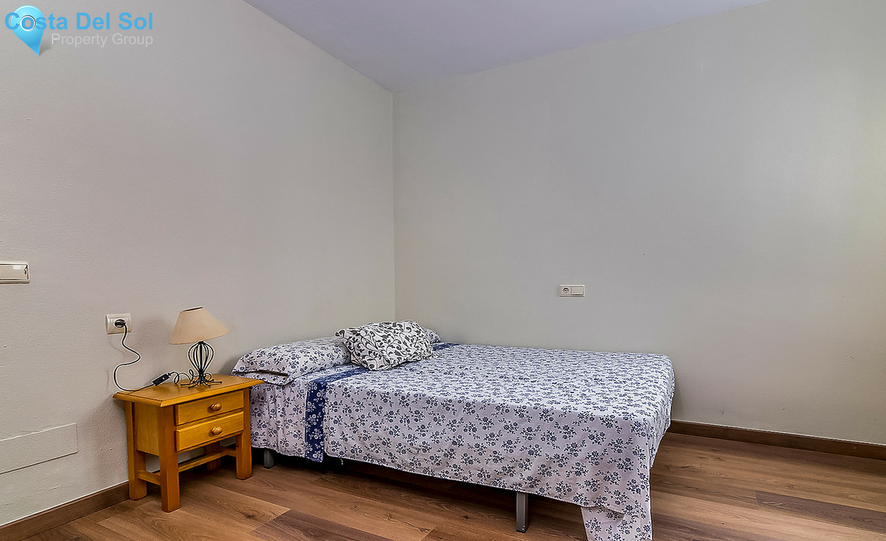 Middle Floor Apartment in San Luis de Sabinillas-1354048