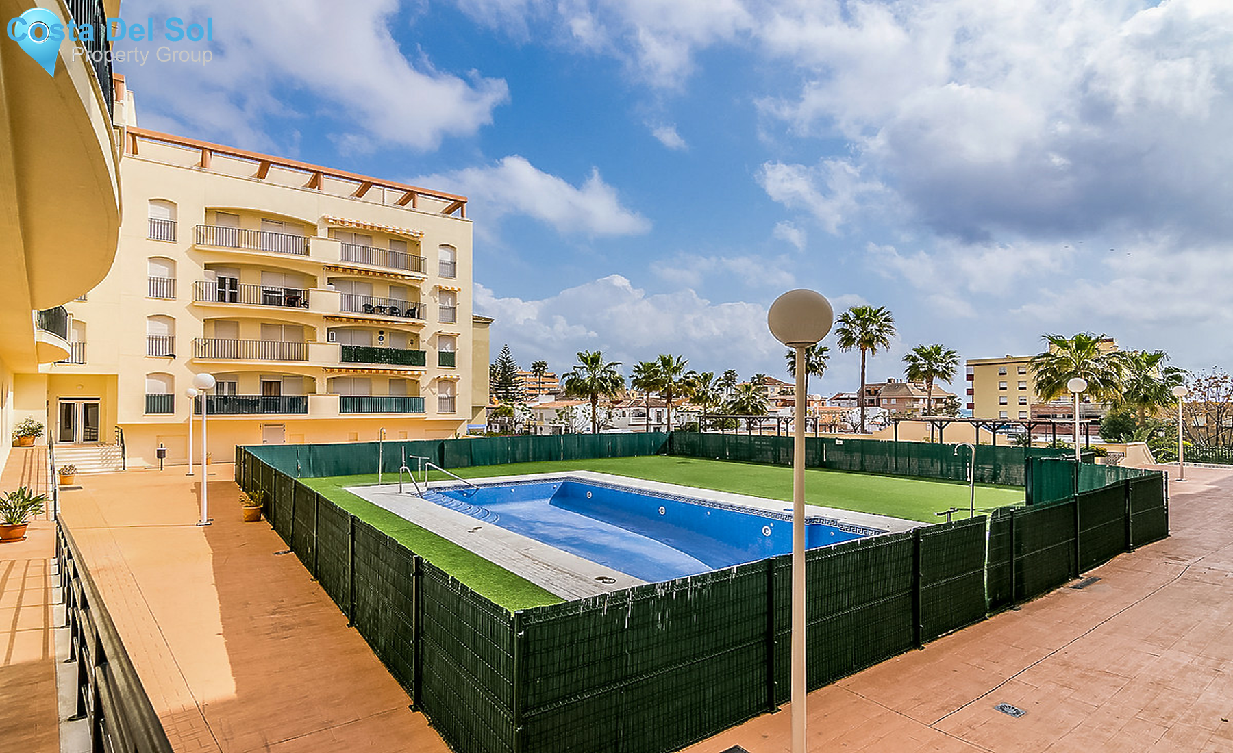 Middle Floor Apartment in San Luis de Sabinillas-1354051