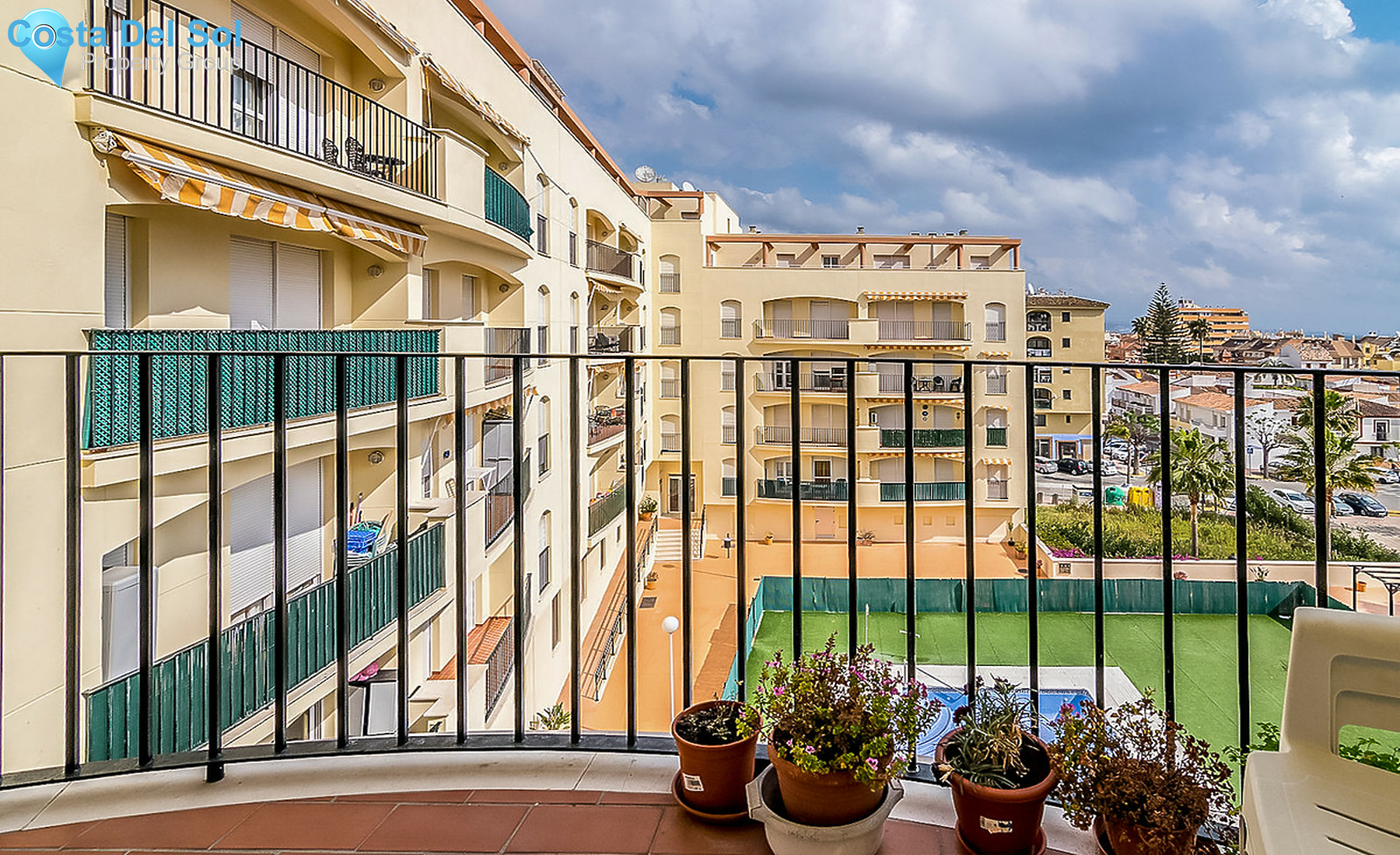 Middle Floor Apartment in San Luis de Sabinillas-1354054