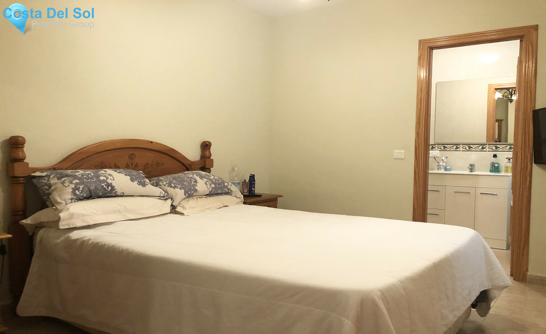 Middle Floor Apartment in San Luis de Sabinillas-1358905