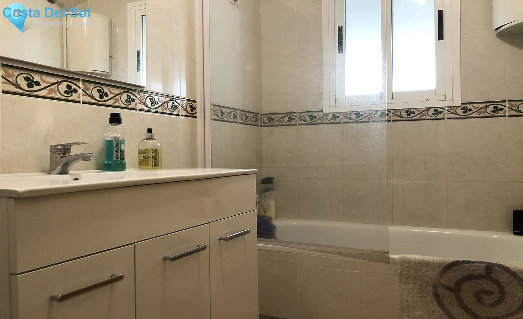 Middle Floor Apartment in San Luis de Sabinillas-1358894