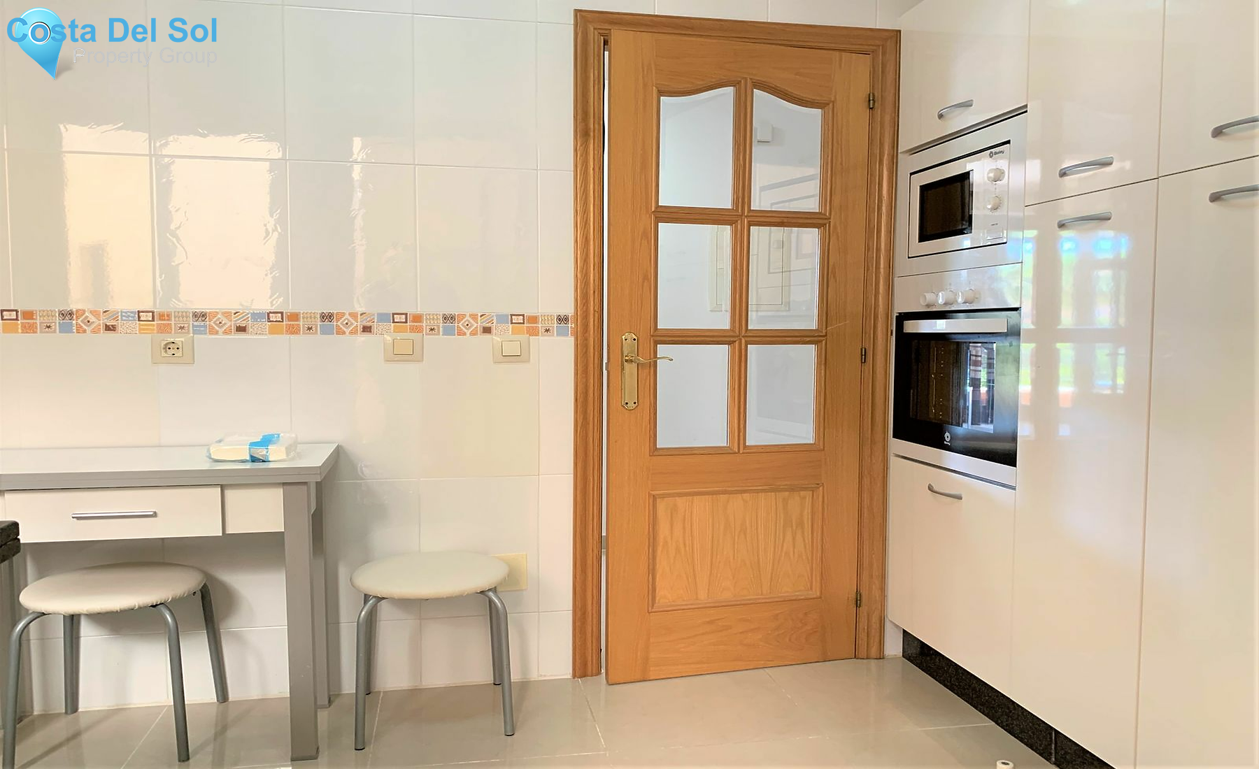 Middle Floor Apartment in San Luis de Sabinillas-1131372