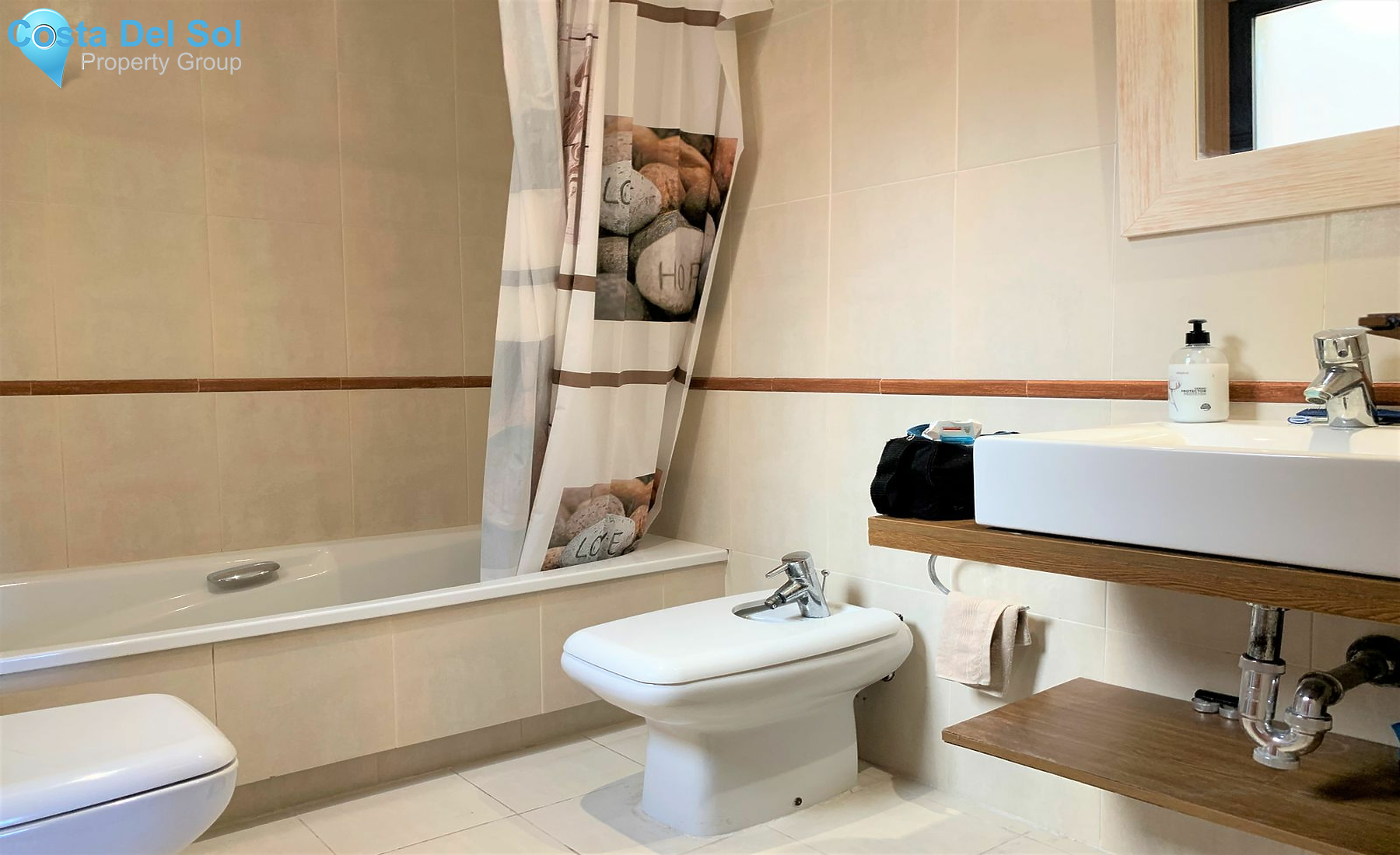 Middle Floor Apartment in San Luis de Sabinillas-1131377