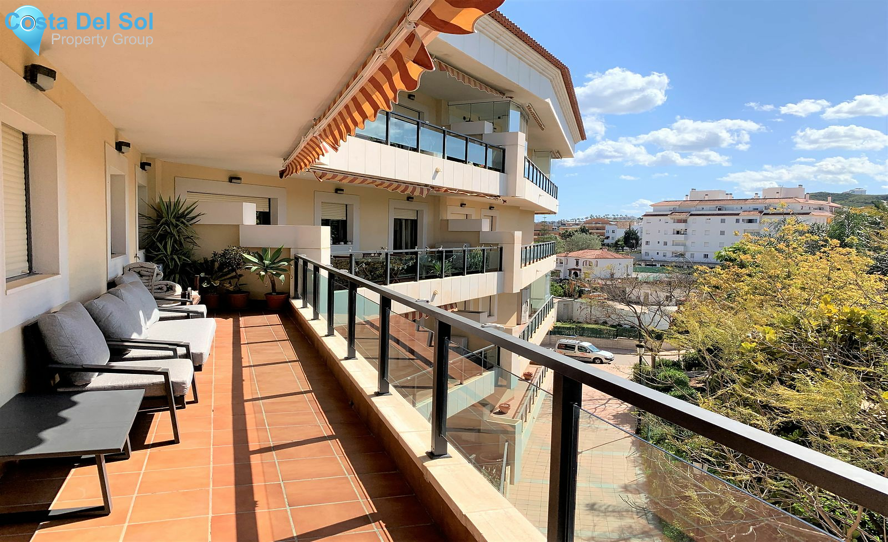Middle Floor Apartment in San Luis de Sabinillas-1131361