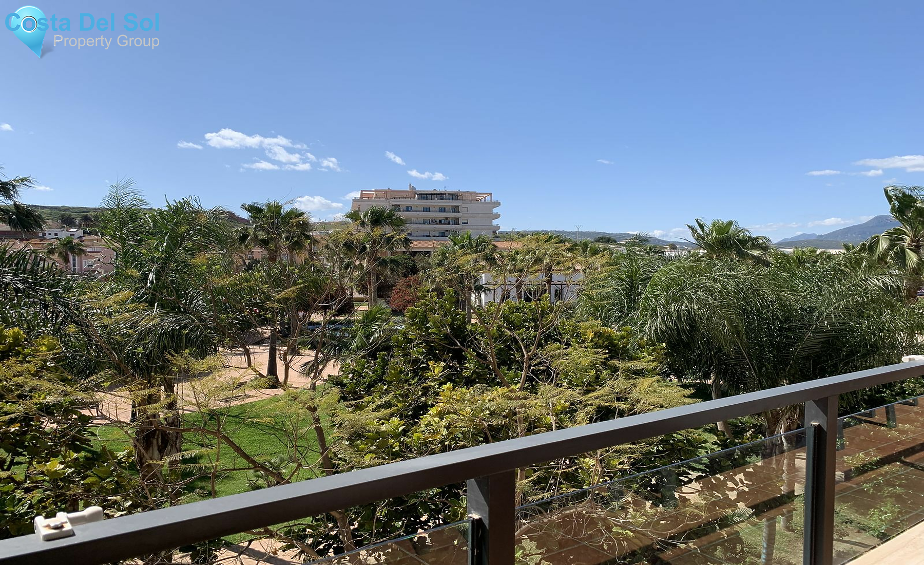 Middle Floor Apartment in San Luis de Sabinillas-1131362