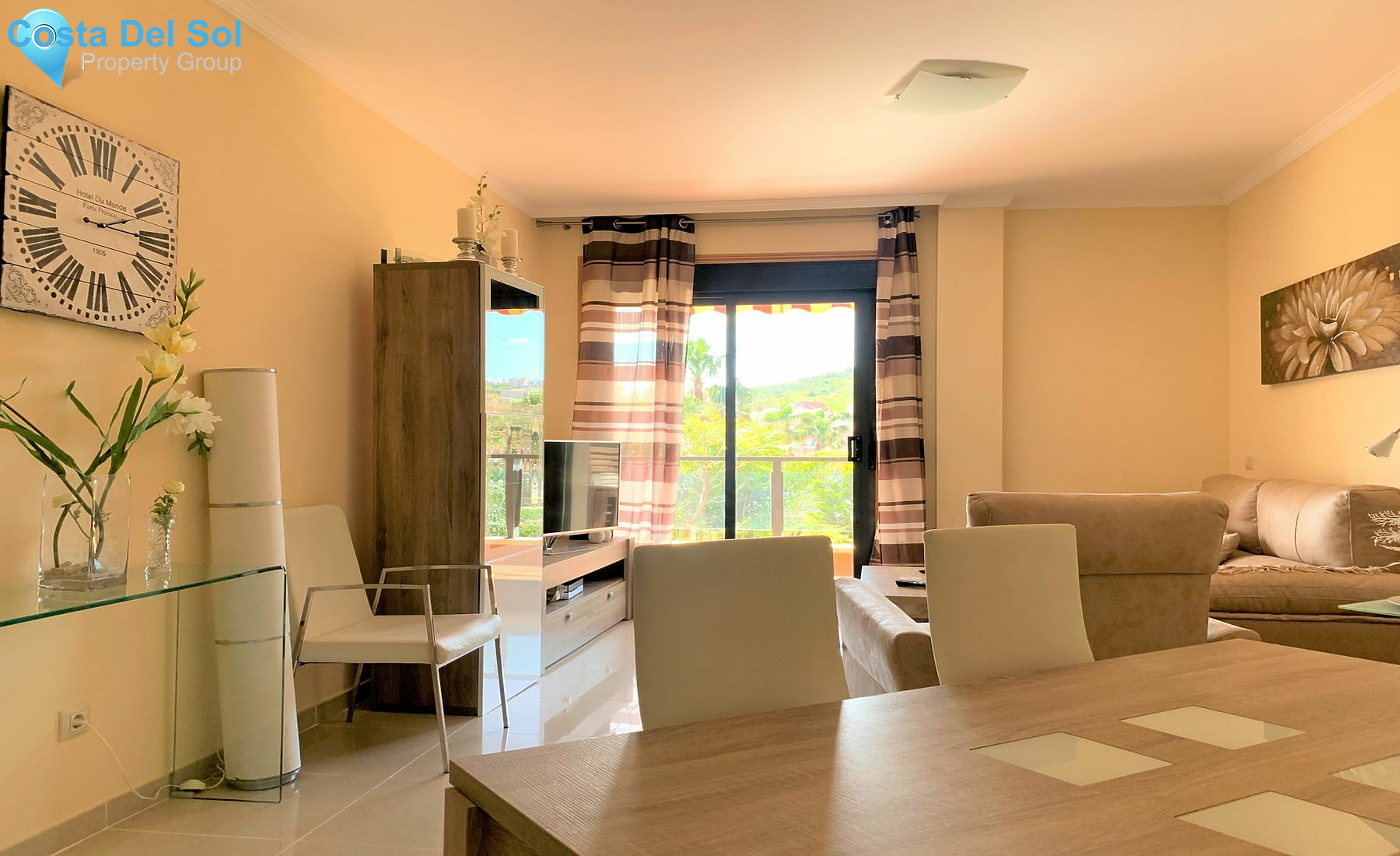 Middle Floor Apartment in San Luis de Sabinillas-1131363
