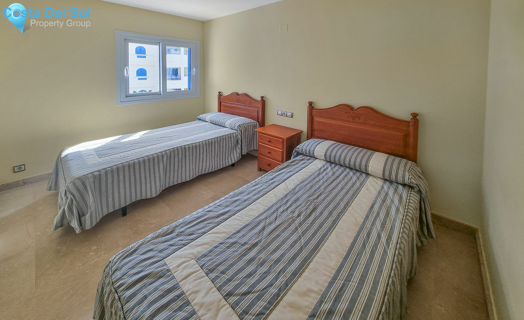 Middle Floor Apartment in San Luis de Sabinillas-1187068